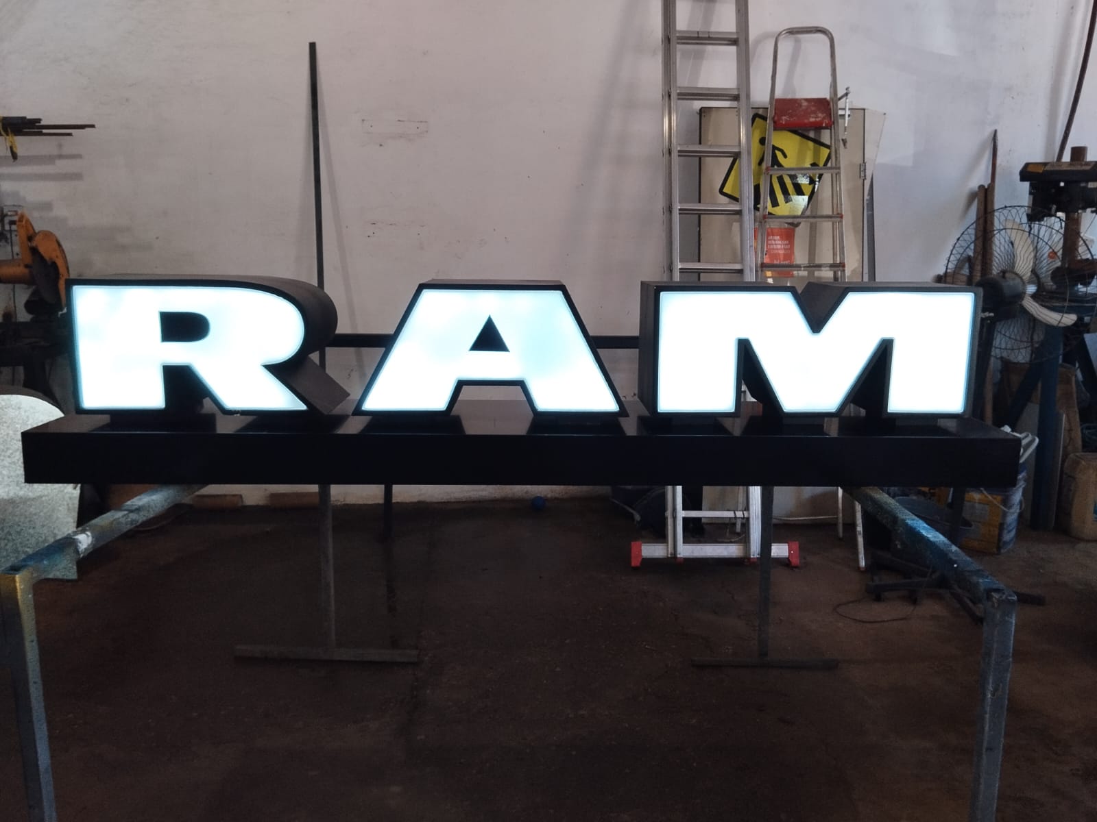 WhatsApp Image 2025-10-15 at 15.14.57 (1).jpeg